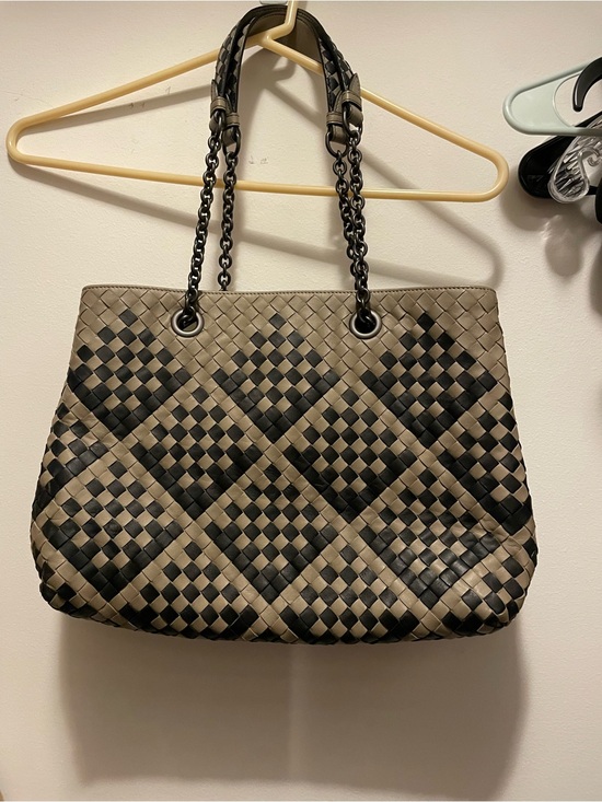 Bottega Veneta Handbags - Bottega Veneta Taupe and Black Intrecciato Shoulder Tote